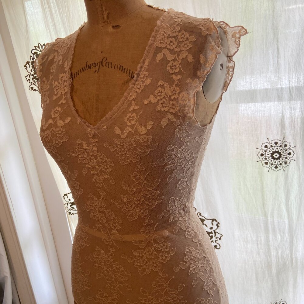 Vintage EXPRESS Nude Pink Lace Sheer Camisole Top S Y2K Grunge Coquette USA EUC - Picture 5 of 9